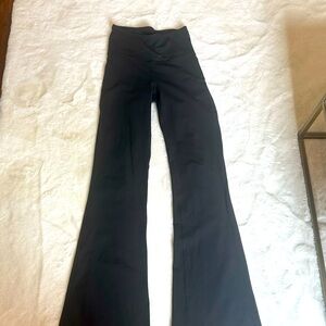 Black flair lululemon leggings 28 inch